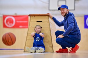 Sportovní den Paralympijské výzvy s Tadeášem Křížem ve Valašském Meziříčí
