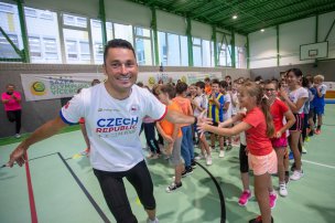 Olympijský trénink s paralympikem Jiřím Ježkem v ZŠ Zborovského Tábor